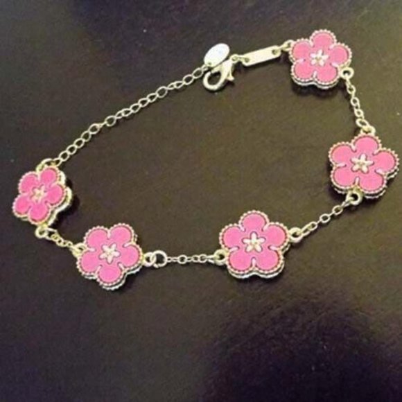 BARBIECORE PINK ENAMEL PETAL FLOWERS (2 SIDED) GOLDEN CHARM CHAIN BRACELET 69 - Picture 1 of 1